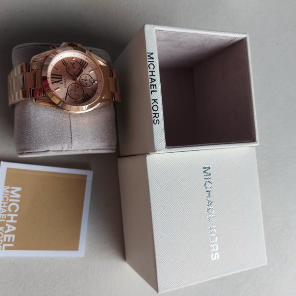 Michael Kors Bradshaw Ladies Watch - Picture 2 of 4